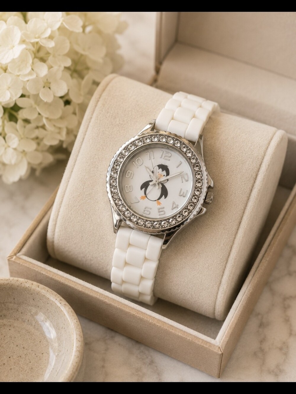Penguin Design Watch with Rhinestones - Picture 1 of 8